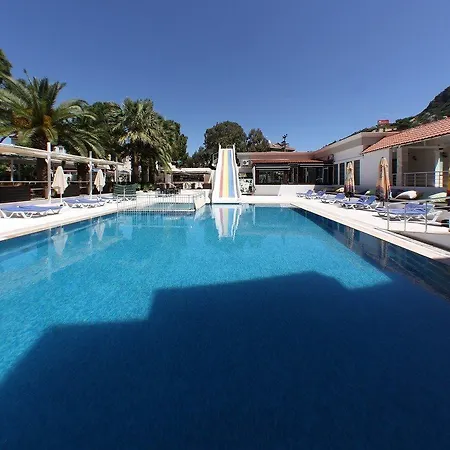 Faros Premium Szálloda 5*