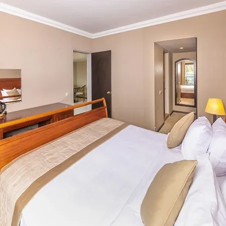 Faros Premium Szálloda 5*