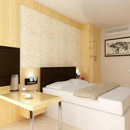 Faros Premium Otel