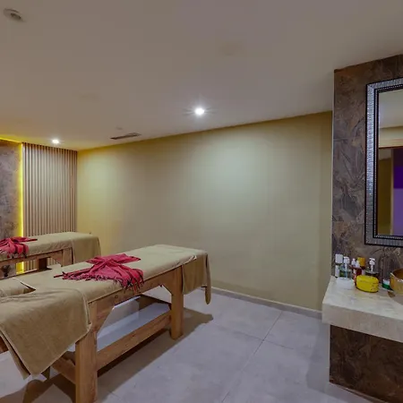 Faros Premium Hotel 5*